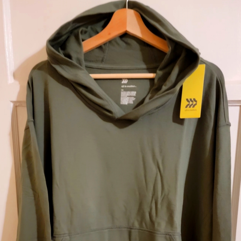Womans cropped hoodie